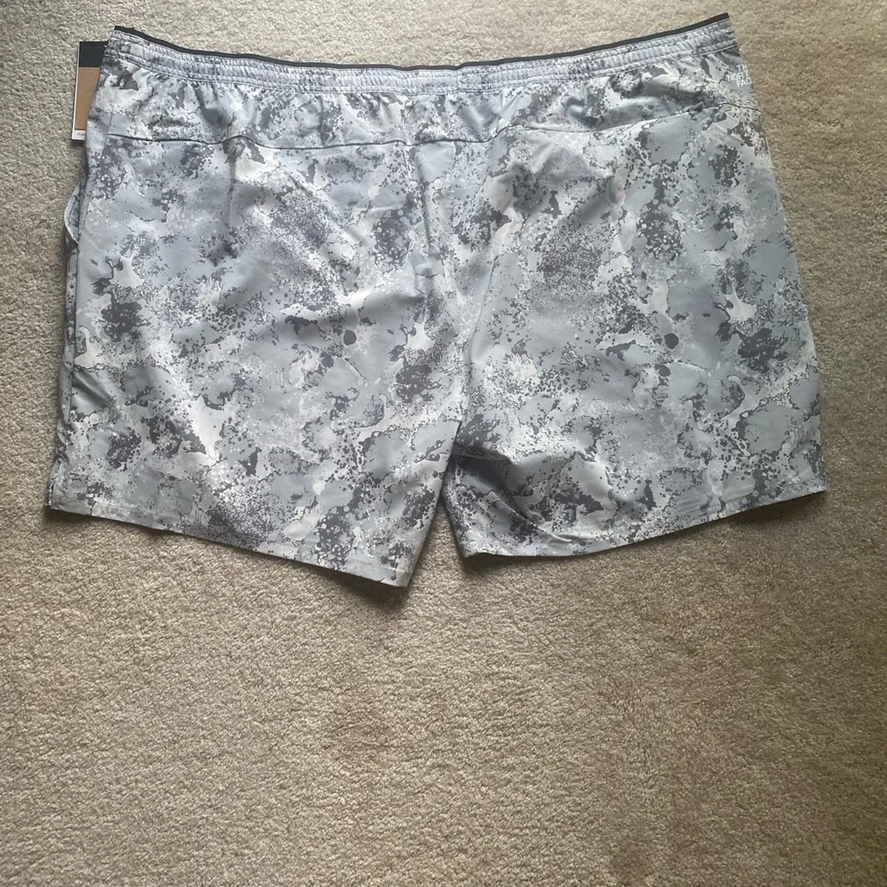 NWT The North Face Men’s Big Wander Shorts‎ 2.0 High Rise Grey Camo 5X/Long